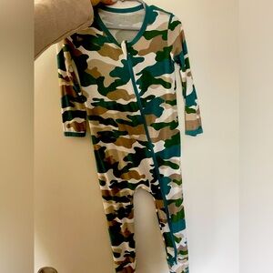 NEW Kyte Baby footless pajama 4t